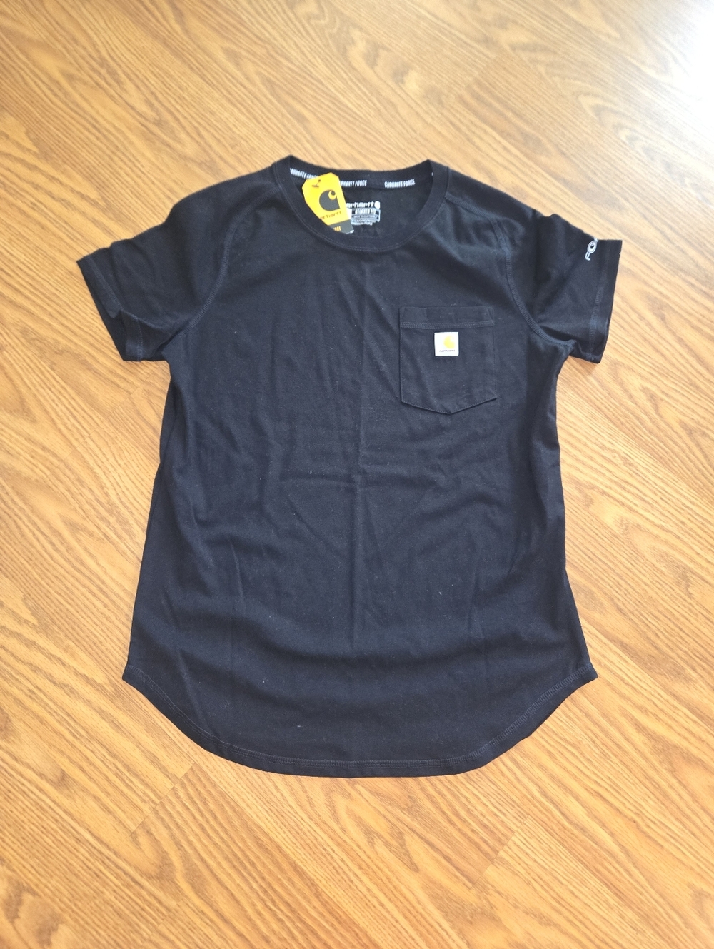 NWT Women's Carhartt Black Short Sleeve Pocket Tee with Logo Patch